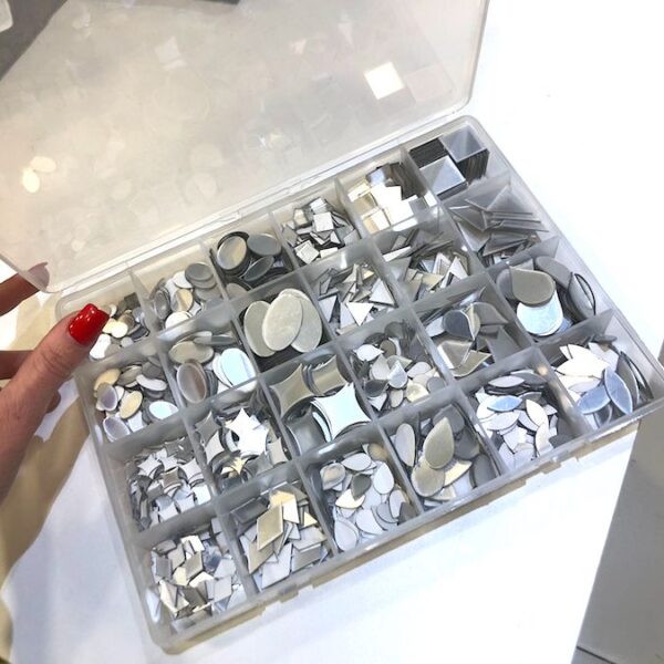 1700 Parça Kendinden Yapışkanlı Pleksi Ayna, Kutusuyla Beraber